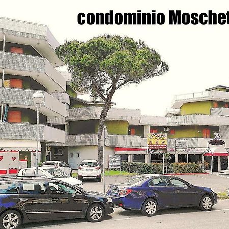 Condominio Moschettieri Bibione Bagian luar foto