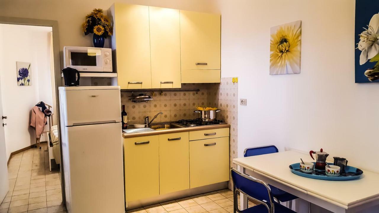 Condominio Moschettieri Bibione Bagian luar foto