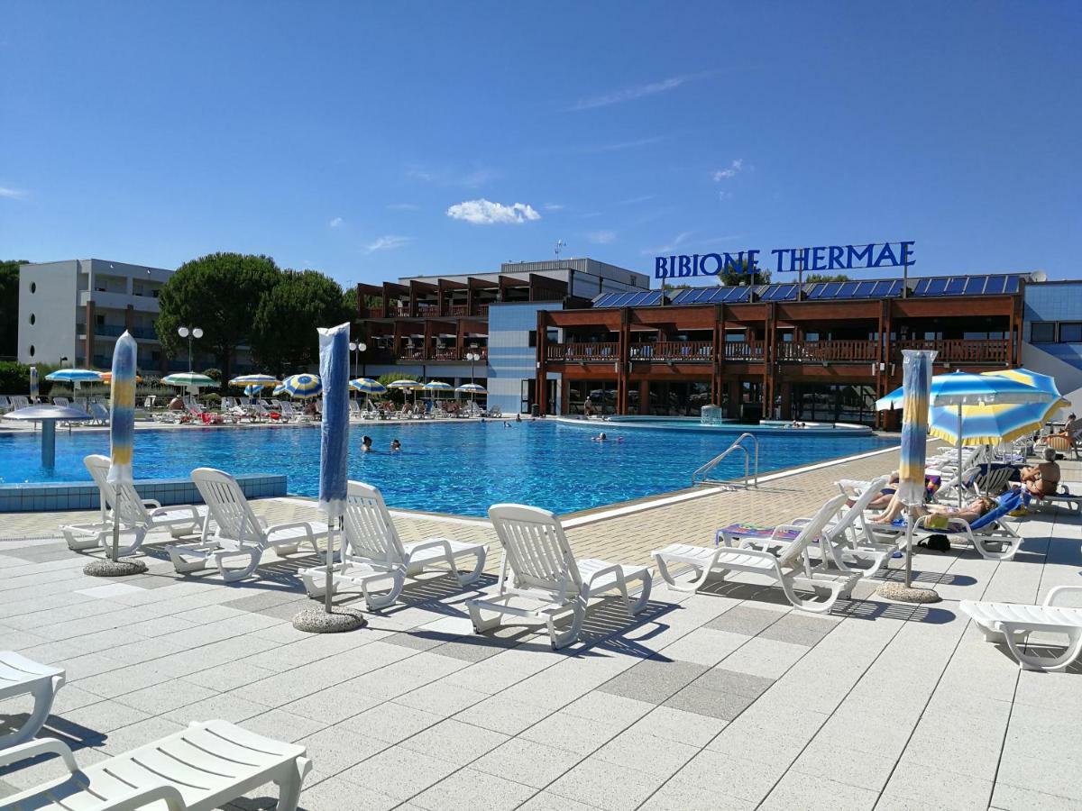 Condominio Moschettieri Bibione Bagian luar foto